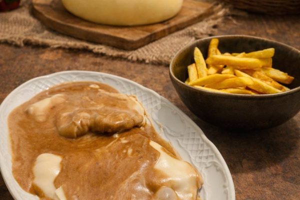 Filete con queso fundido